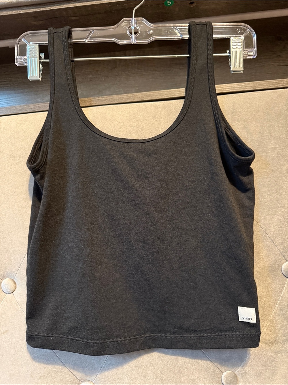 Viori Black Scoop Neck Tank Top - Women's Crop